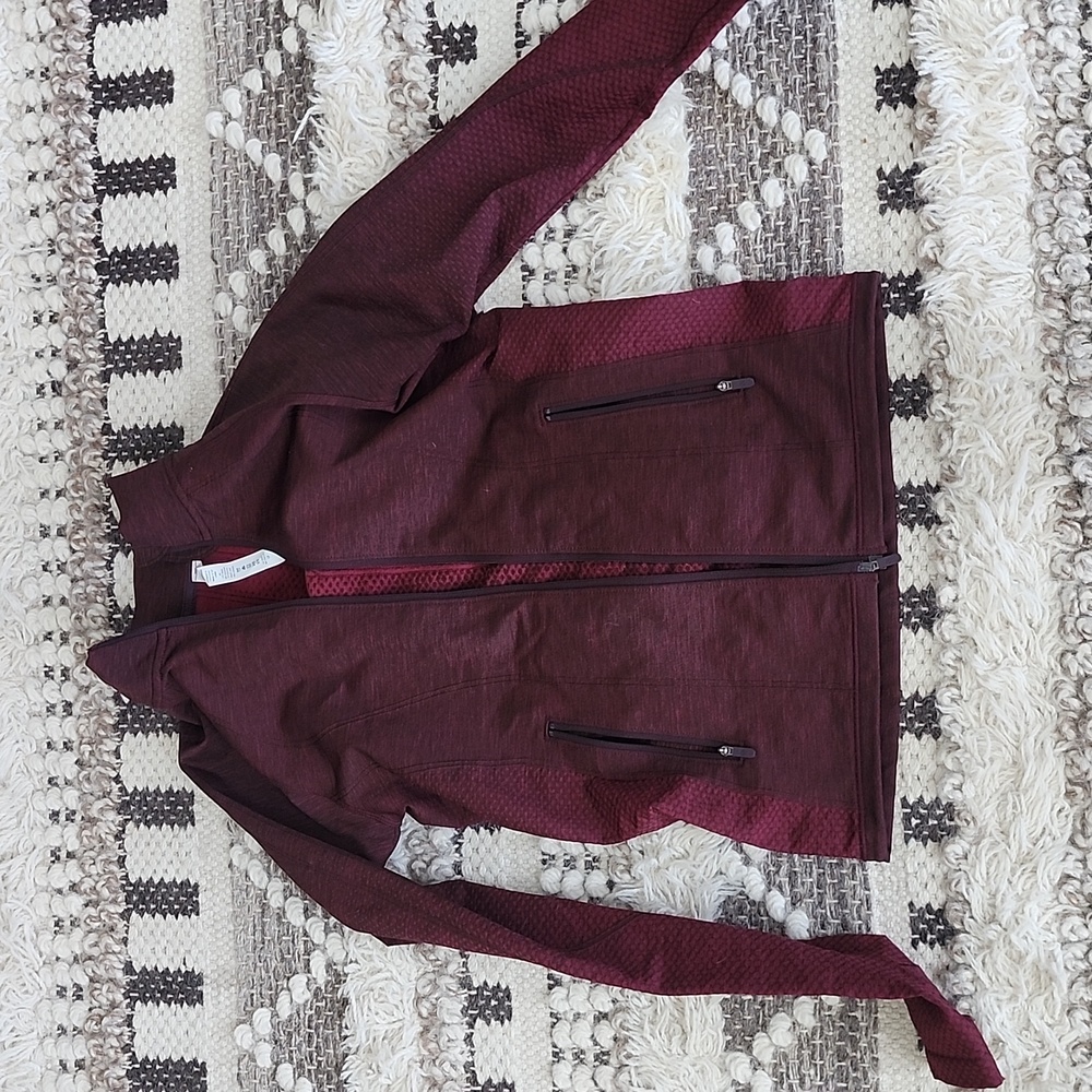 Workout top lululemon